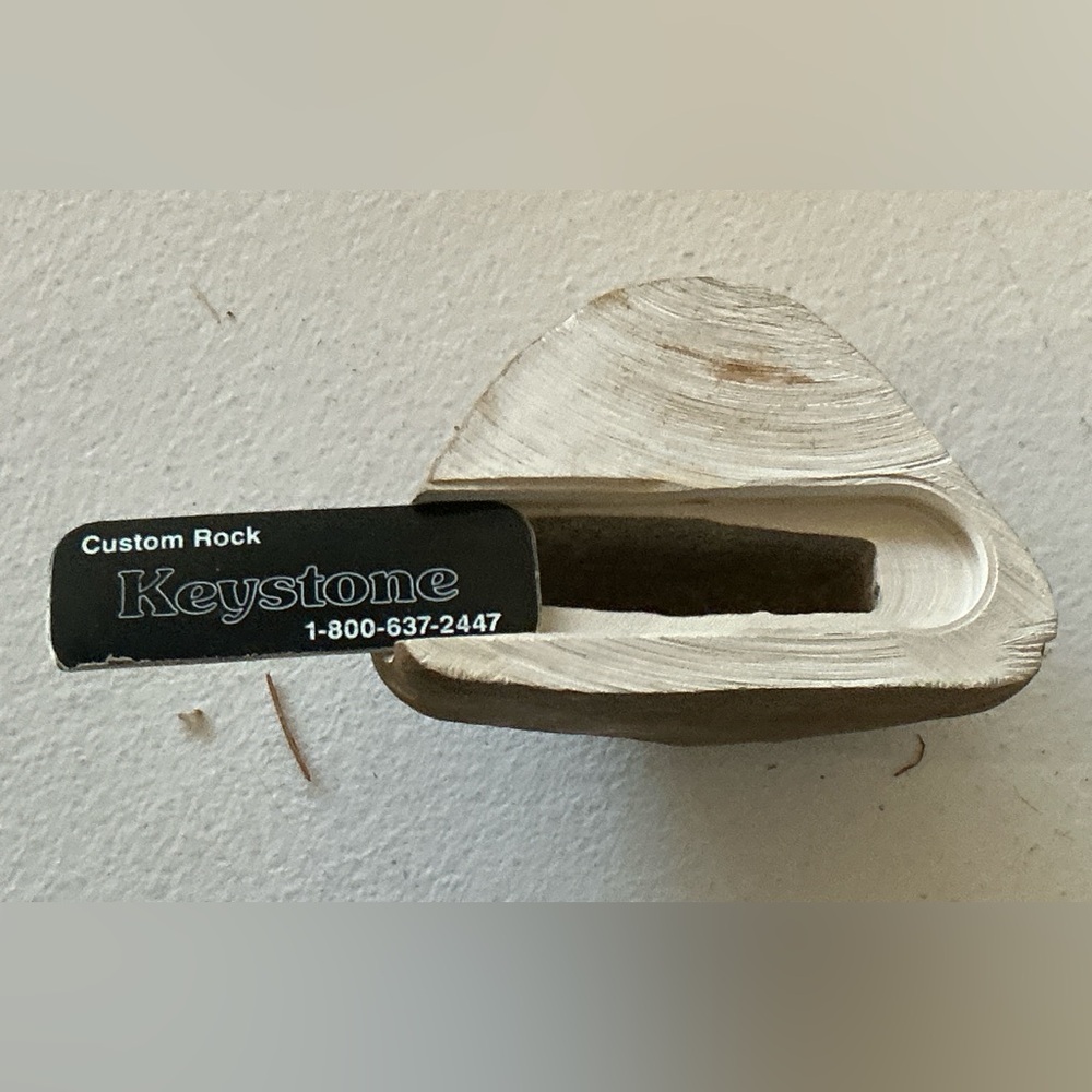VINTAGE HIDE A KEY ROCK - Picture 4 of 10